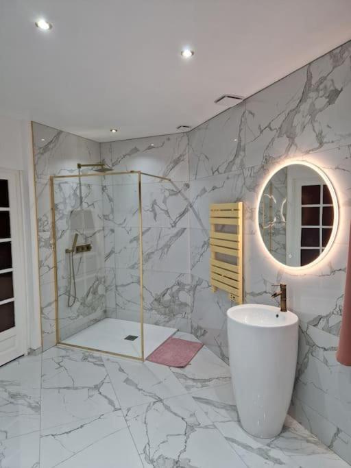 Maison Chic Avec Jacuzzi Nogent Sur Oise Yaospa60 المظهر الخارجي الصورة